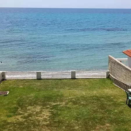 C&C Apartamente In Halkidiki Apartment