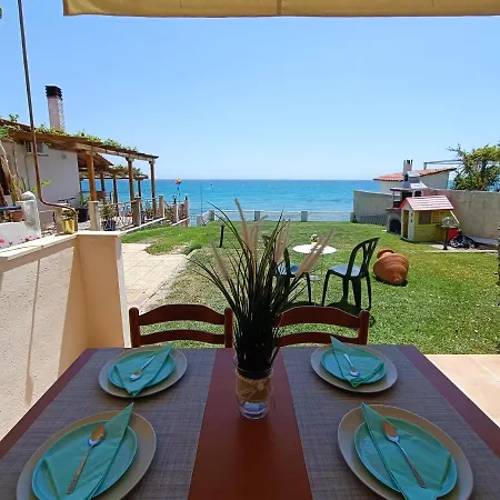 C&C Apartamente In Halkidiki Apartment Mola Kalyva