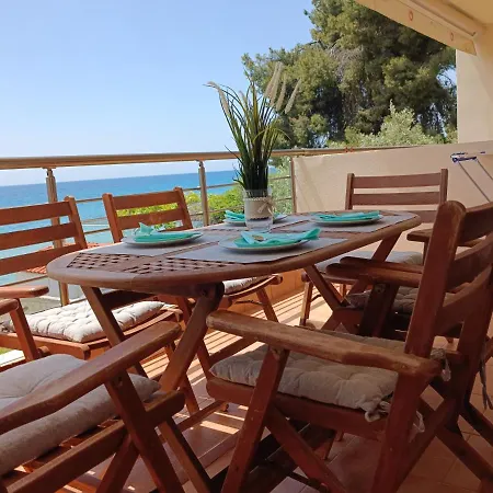 C&C Apartamente In Halkidiki Apartment Mola Kalyva