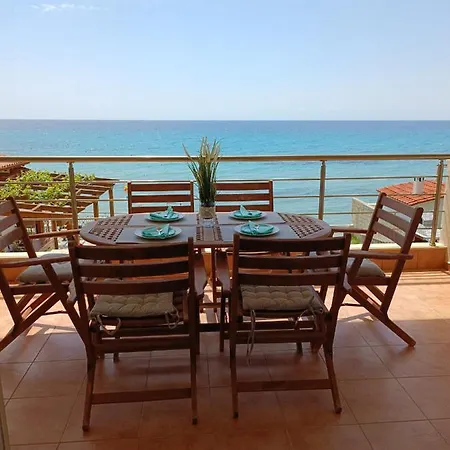 Apartment C&C Apartamente In Halkidiki Mola Kalyva