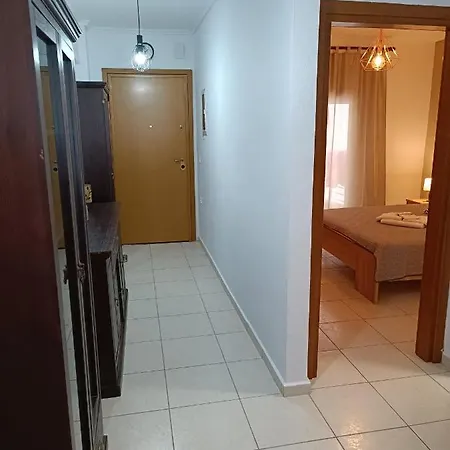 C&C Apartamente In Halkidiki Mola Kalyva
